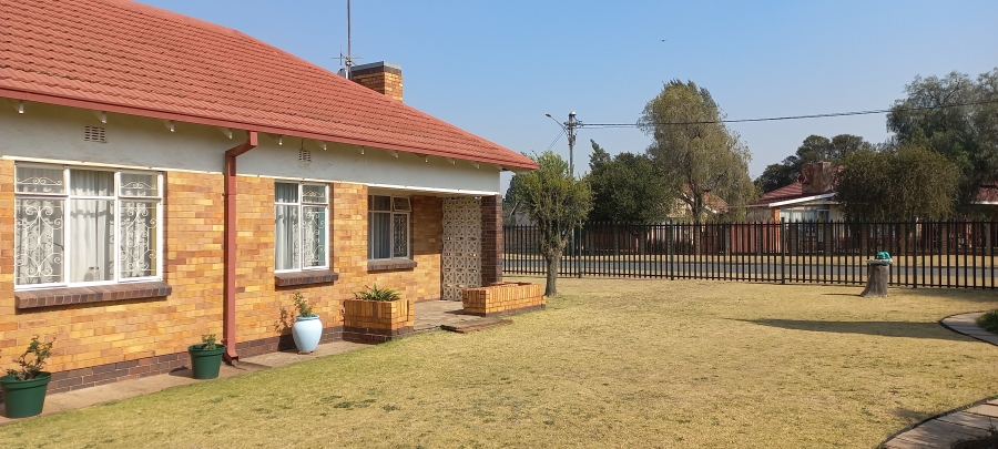 3 Bedroom Property for Sale in Selcourt Gauteng