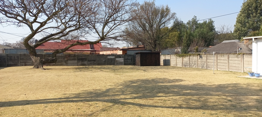 3 Bedroom Property for Sale in Selcourt Gauteng