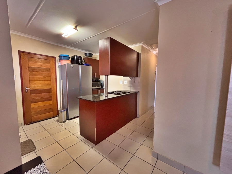 3 Bedroom Property for Sale in Kosmosdal Gauteng