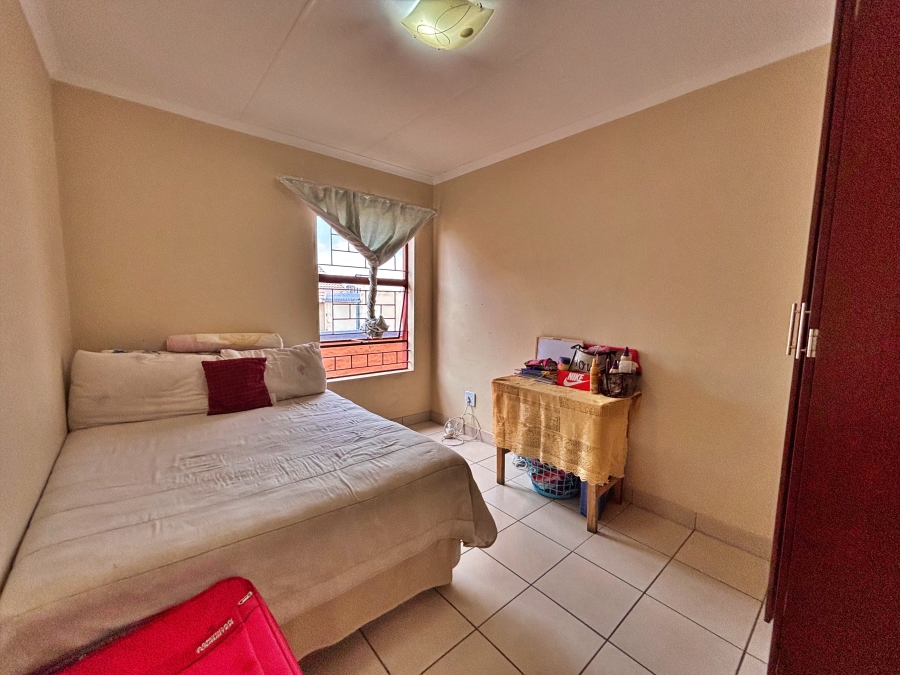 3 Bedroom Property for Sale in Kosmosdal Gauteng