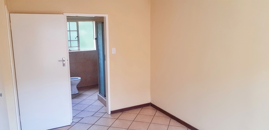 To Let 3 Bedroom Property for Rent in Die Hoewes Gauteng