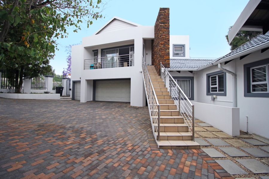 3 Bedroom Property for Sale in Gallo Manor Gauteng