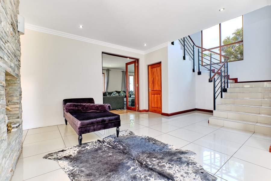 To Let 4 Bedroom Property for Rent in Waterfall Country Village Gauteng