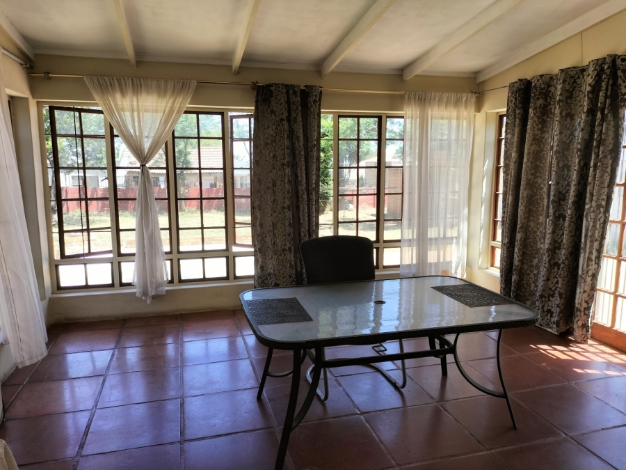 4 Bedroom Property for Sale in Discovery Gauteng