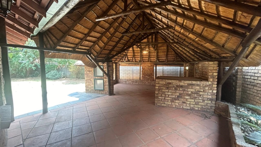 2 Bedroom Property for Sale in Bardene Gauteng