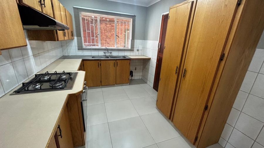 2 Bedroom Property for Sale in Bardene Gauteng