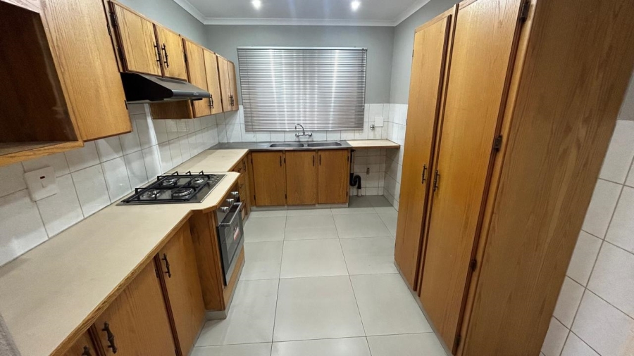 2 Bedroom Property for Sale in Bardene Gauteng