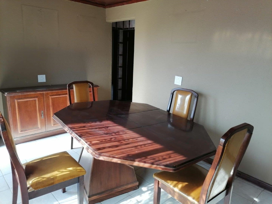 2 Bedroom Property for Sale in Tsakane Ext 11 Gauteng