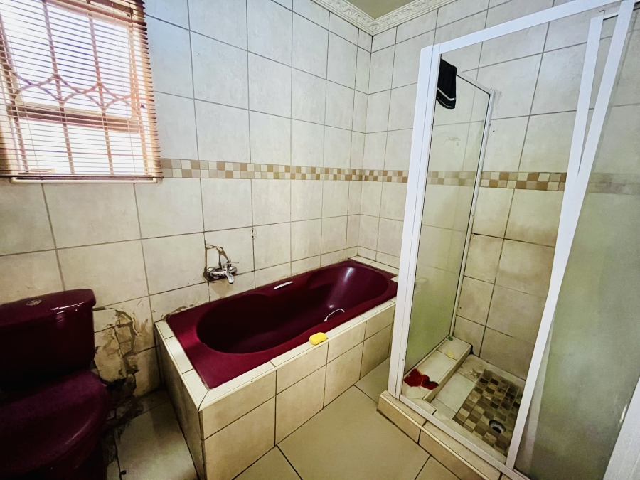 3 Bedroom Property for Sale in Skosana Gauteng