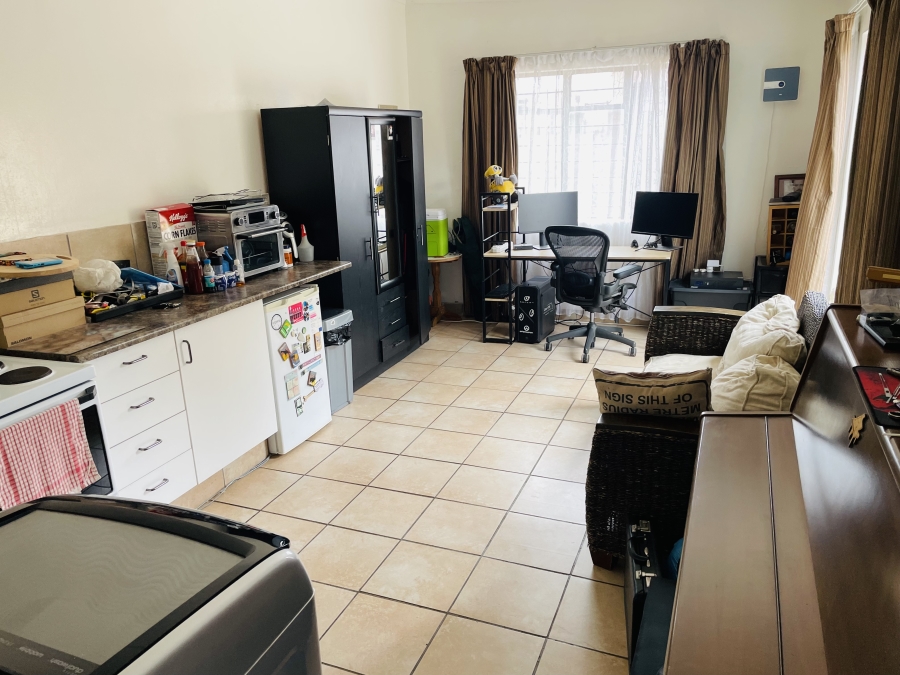 3 Bedroom Property for Sale in Mindalore Gauteng