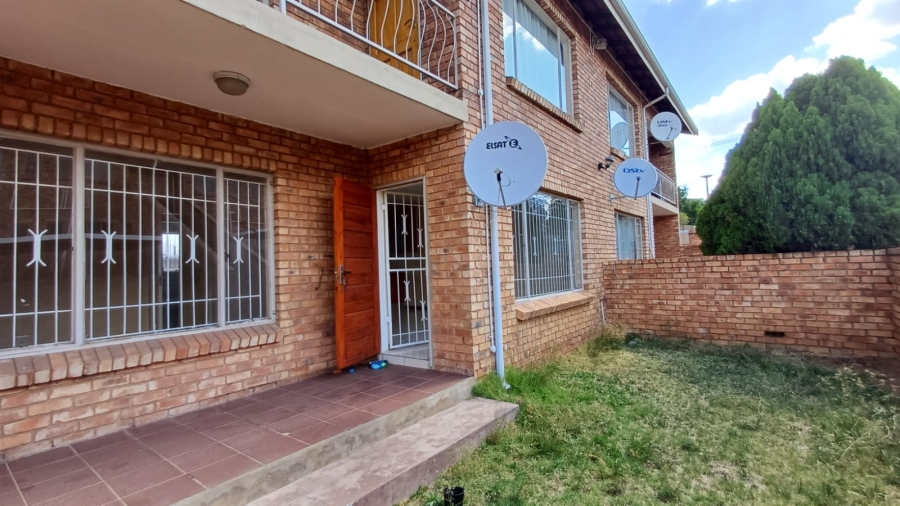 To Let 2 Bedroom Property for Rent in Kibler Park Gauteng