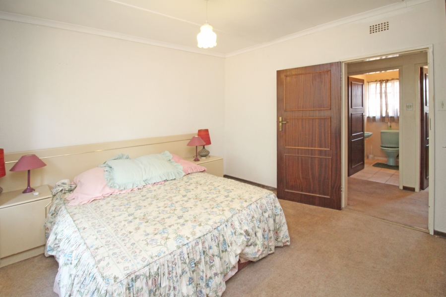 4 Bedroom Property for Sale in Morningside Manor Gauteng