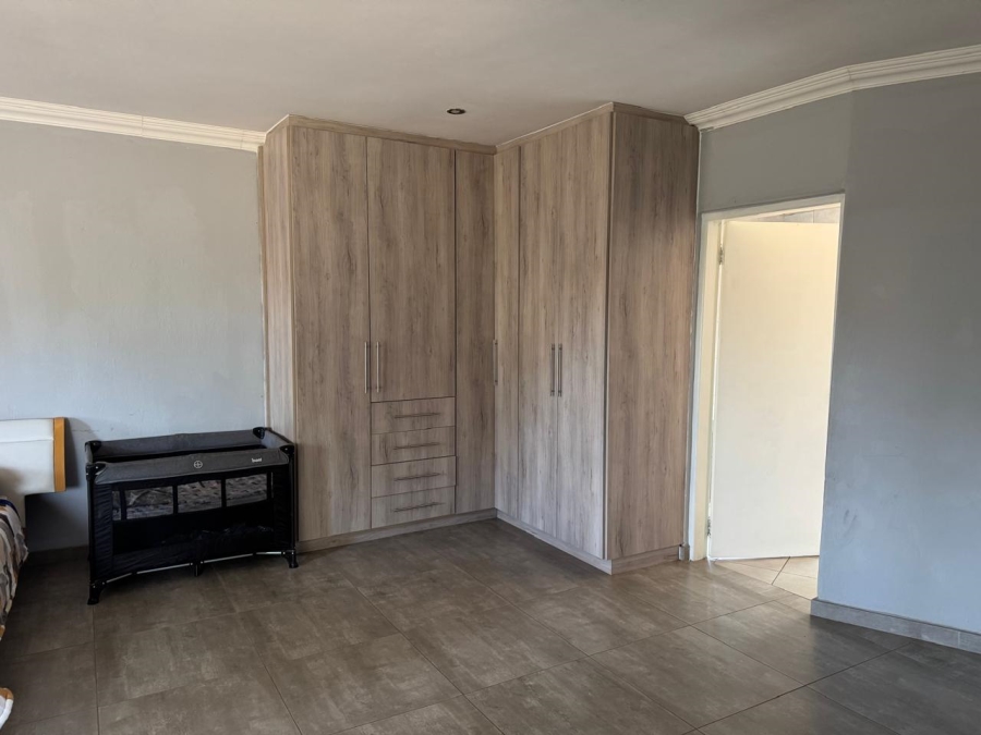 3 Bedroom Property for Sale in Crystal Park Gauteng