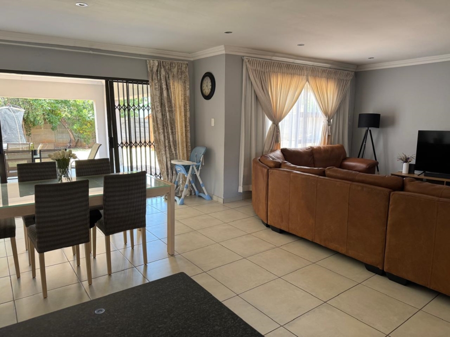 3 Bedroom Property for Sale in Crystal Park Gauteng