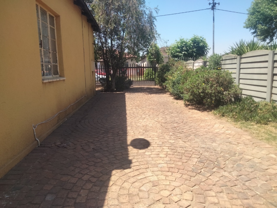 3 Bedroom Property for Sale in Brakpan Central Gauteng