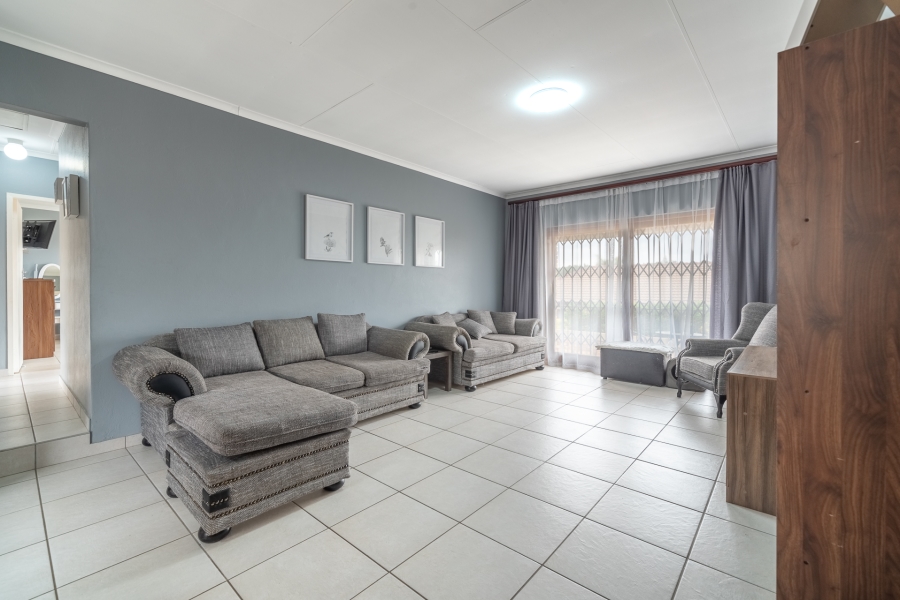 3 Bedroom Property for Sale in Sundowner Gauteng