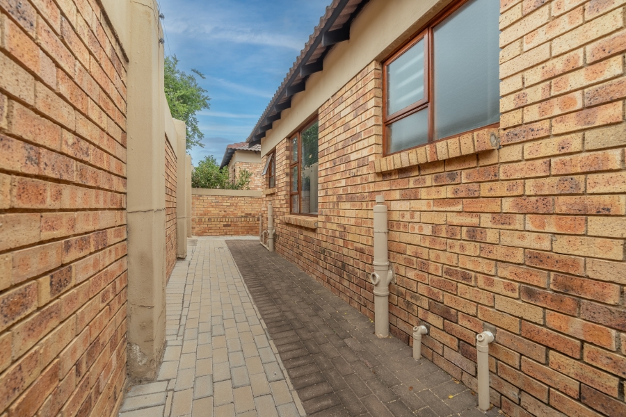 3 Bedroom Property for Sale in Sundowner Gauteng