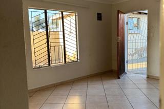 To Let 2 Bedroom Property for Rent in Birch Acres Gauteng