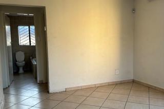 To Let 2 Bedroom Property for Rent in Birch Acres Gauteng