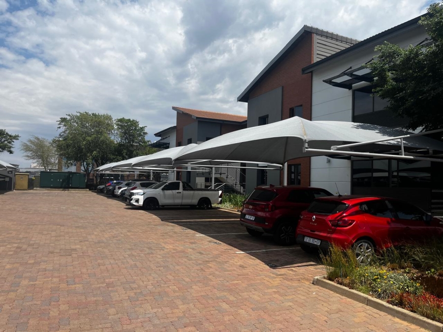 To Let commercial Property for Rent in Greenstone Hill Gauteng