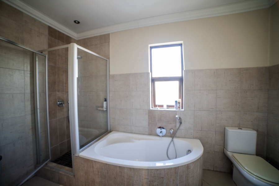 3 Bedroom Property for Sale in Summerset Gauteng