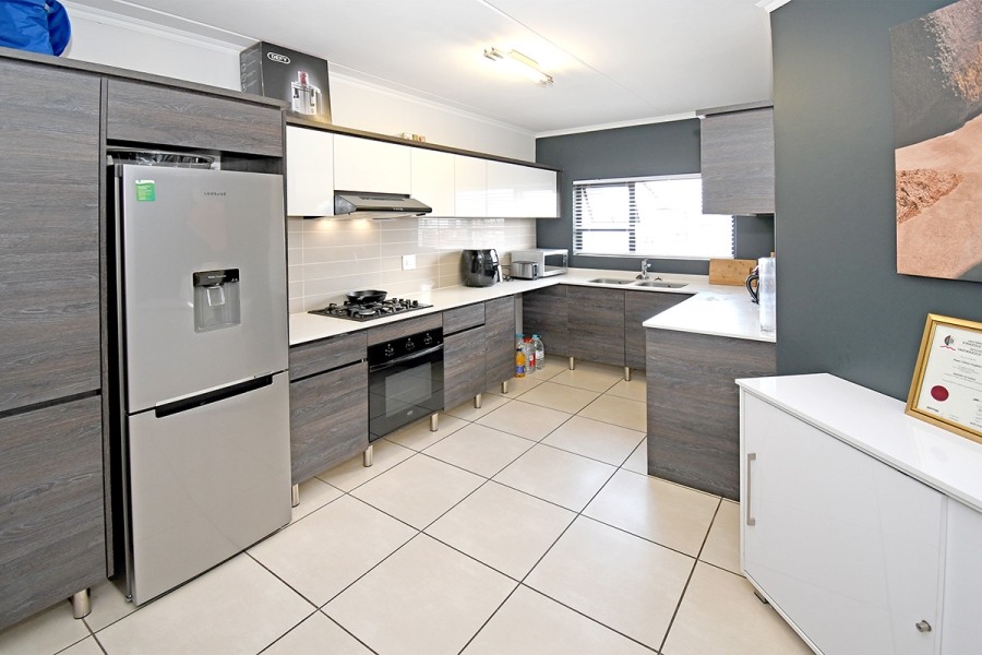 3 Bedroom Property for Sale in Greenstone Hill Gauteng