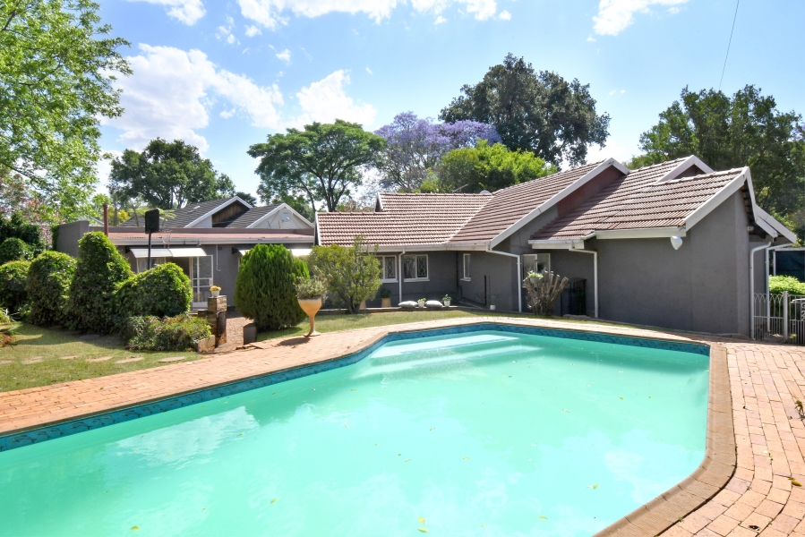 4 Bedroom Property for Sale in Berario Gauteng