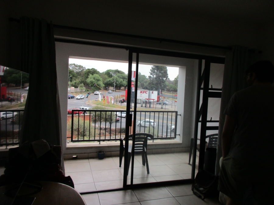 To Let 1 Bedroom Property for Rent in Olivedale Gauteng