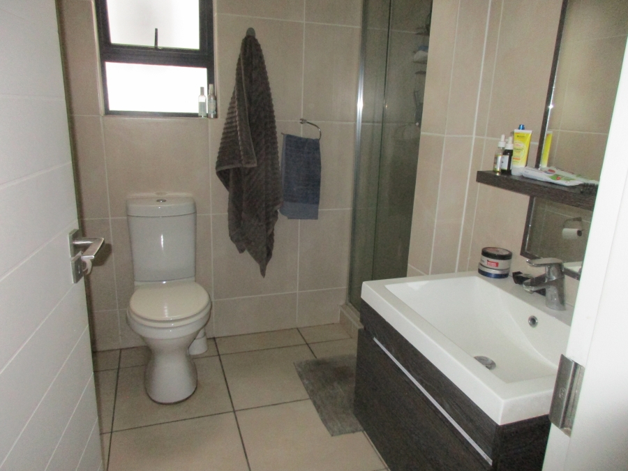 To Let 1 Bedroom Property for Rent in Olivedale Gauteng