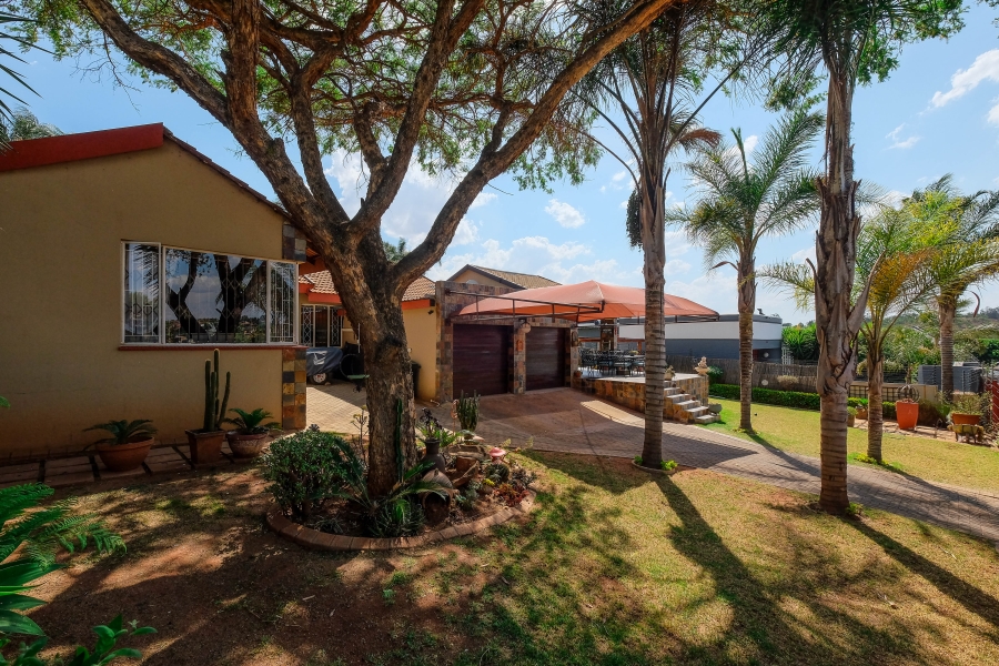 4 Bedroom Property for Sale in Rangeview Gauteng