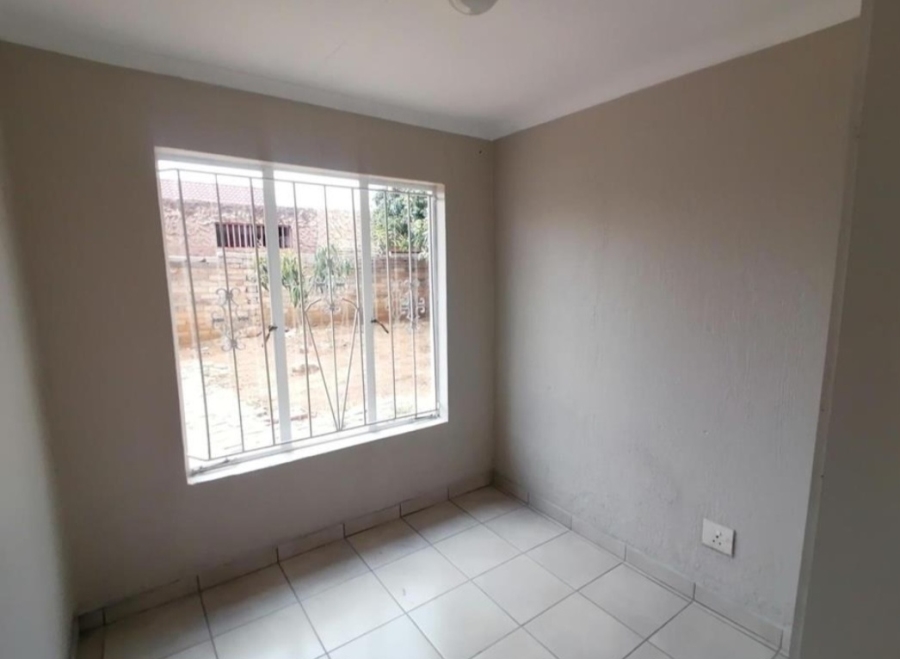 3 Bedroom Property for Sale in Lotus Gardens Gauteng