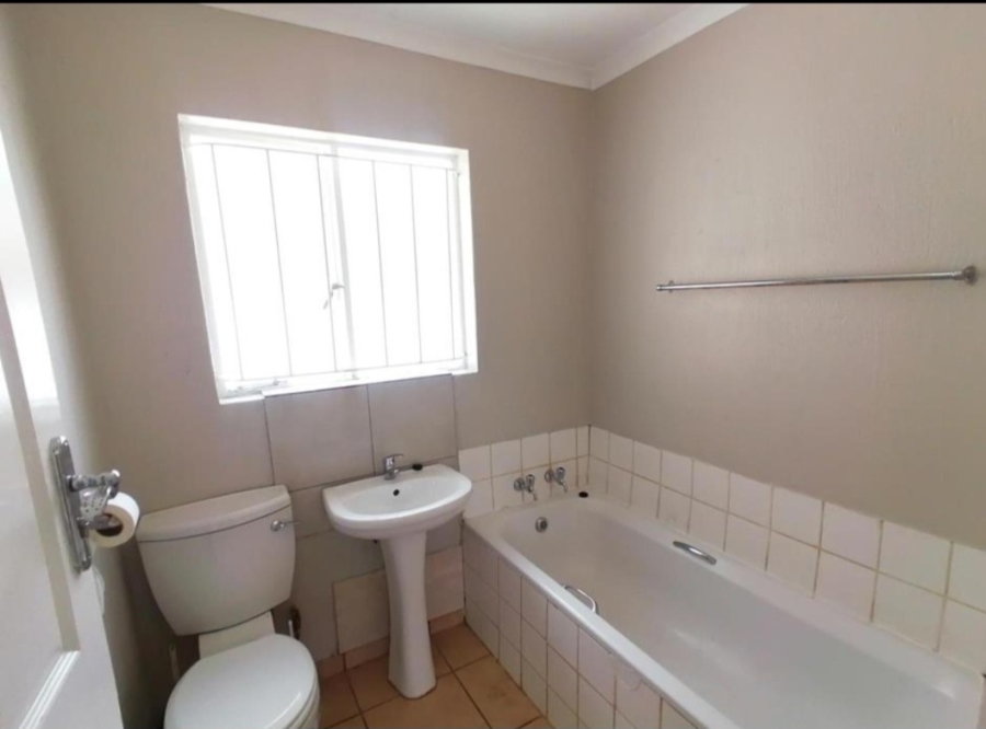 3 Bedroom Property for Sale in Lotus Gardens Gauteng