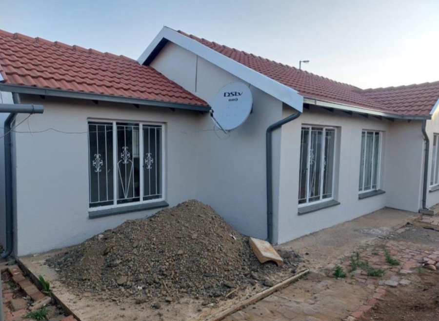 3 Bedroom Property for Sale in Lotus Gardens Gauteng