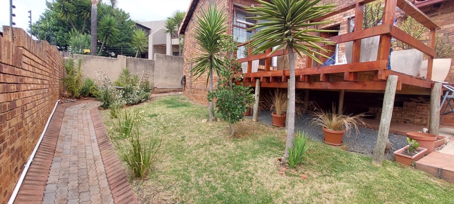 3 Bedroom Property for Sale in Rangeview Gauteng