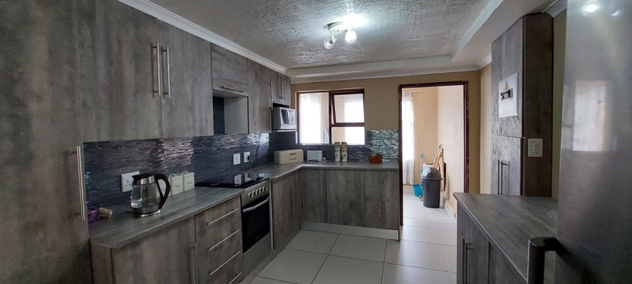 13 Bedroom Property for Sale in Rangeview Gauteng