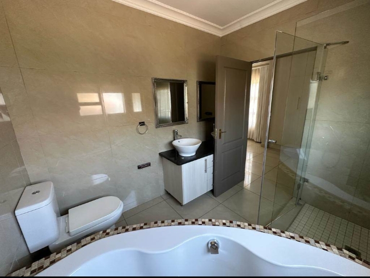 To Let 4 Bedroom Property for Rent in Montana Gauteng