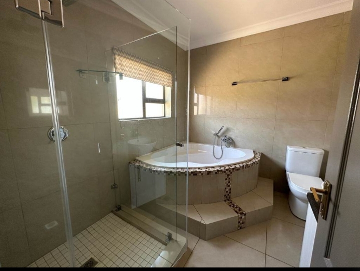 To Let 4 Bedroom Property for Rent in Montana Gauteng