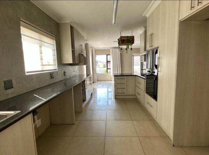 To Let 4 Bedroom Property for Rent in Montana Gauteng