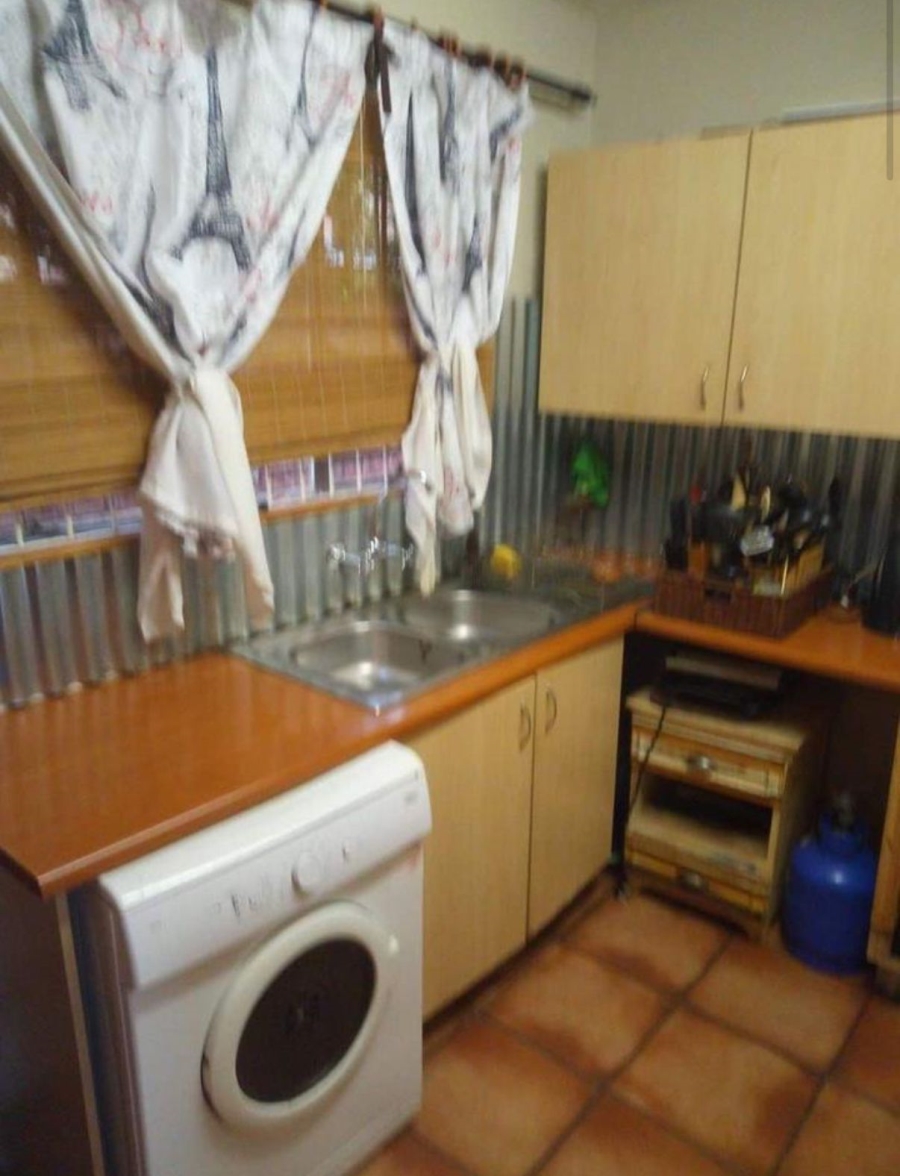 To Let 2 Bedroom Property for Rent in Sinoville Gauteng