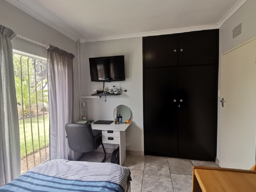 4 Bedroom Property for Sale in Brackenhurst Gauteng