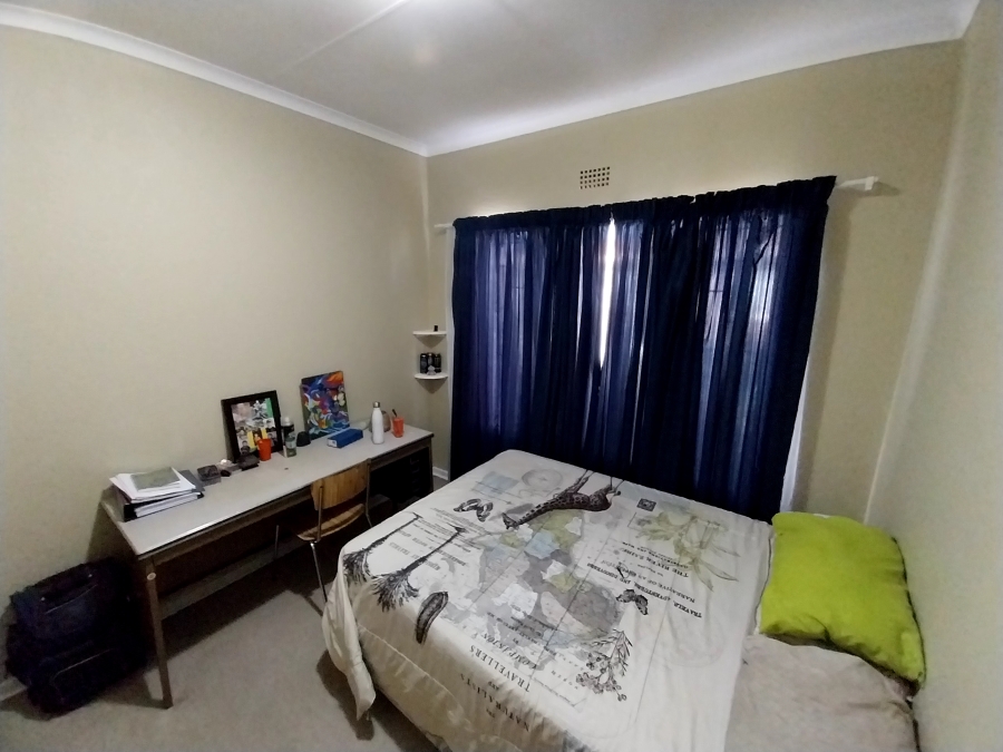 3 Bedroom Property for Sale in Brackendowns Gauteng