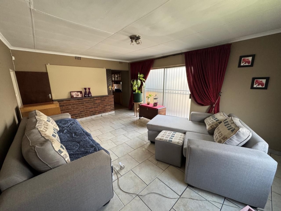 4 Bedroom Property for Sale in Brenthurst Gauteng