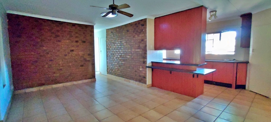 5 Bedroom Property for Sale in The Reeds Gauteng