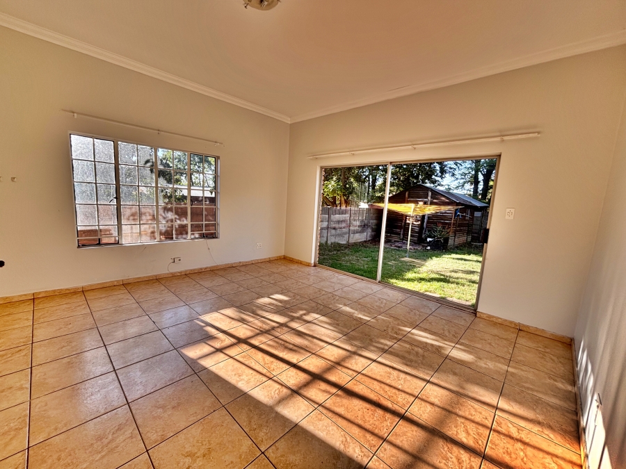 5 Bedroom Property for Sale in The Reeds Gauteng