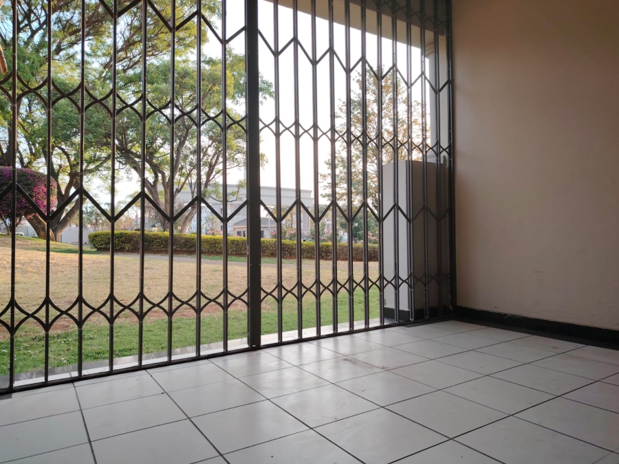 2 Bedroom Property for Sale in Noordwyk Gauteng