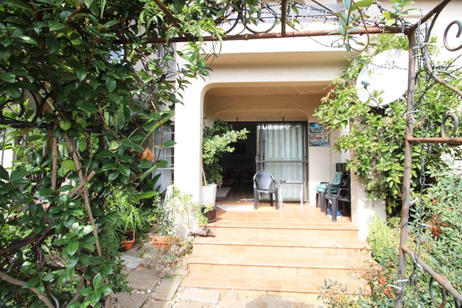 To Let 2 Bedroom Property for Rent in Rivonia Gauteng