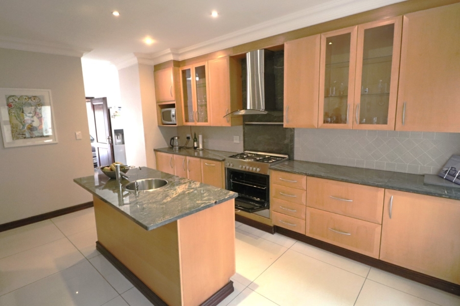 To Let 5 Bedroom Property for Rent in Bryanston Gauteng