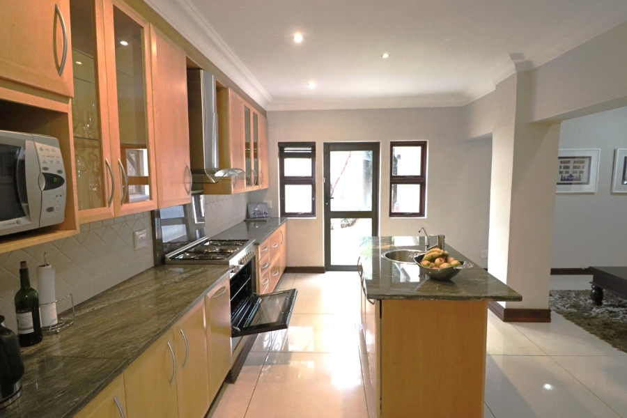 To Let 5 Bedroom Property for Rent in Bryanston Gauteng