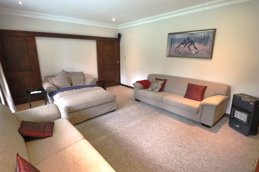 To Let 5 Bedroom Property for Rent in Bryanston Gauteng