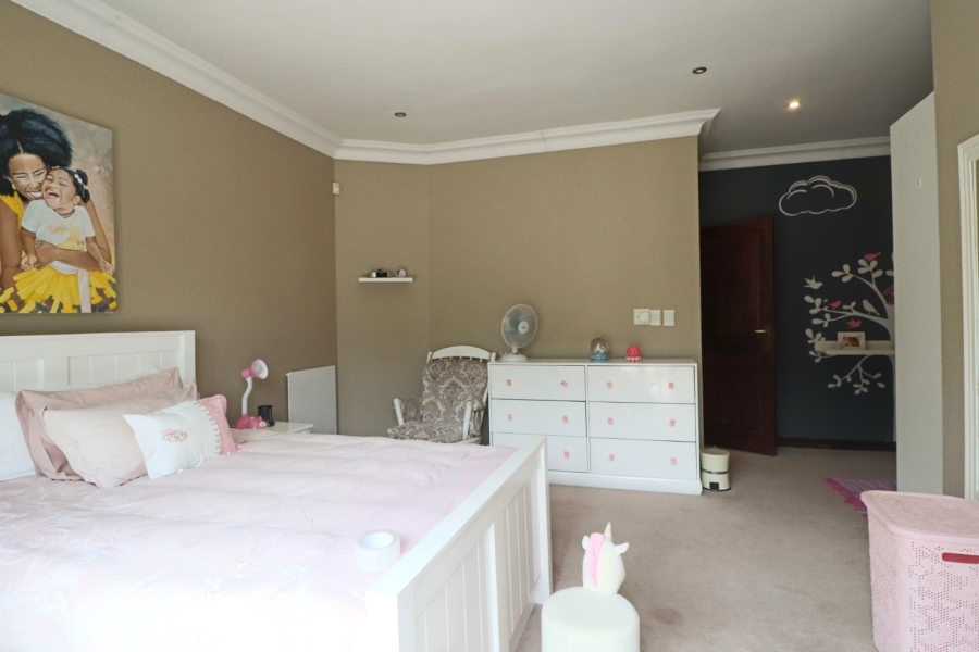 To Let 5 Bedroom Property for Rent in Bryanston Gauteng